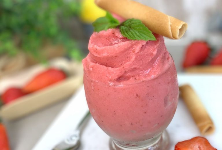 Glace à la fraise maison, gourmande et très peu sucrée