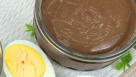 Crème au Chocolat avec des oeufs durs