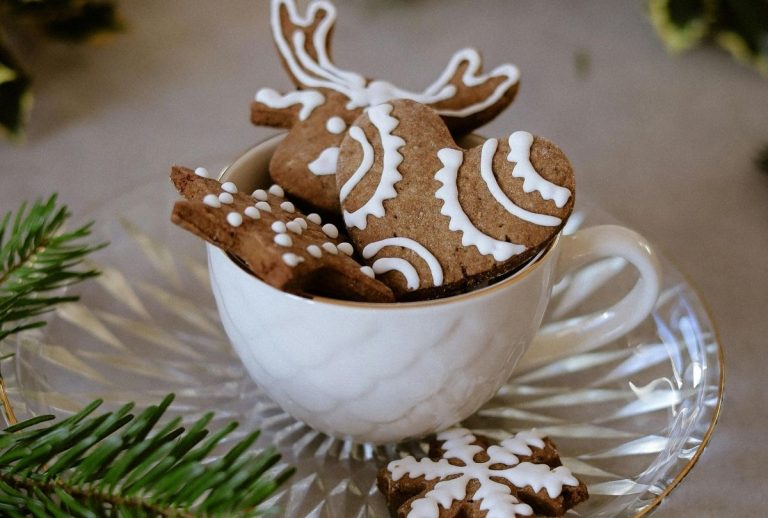 Biscuits de noël aux épices – version légère comme une plume