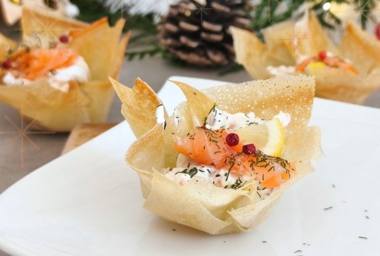 Paniers croustillants au saumon fumé et crème légère citronnée