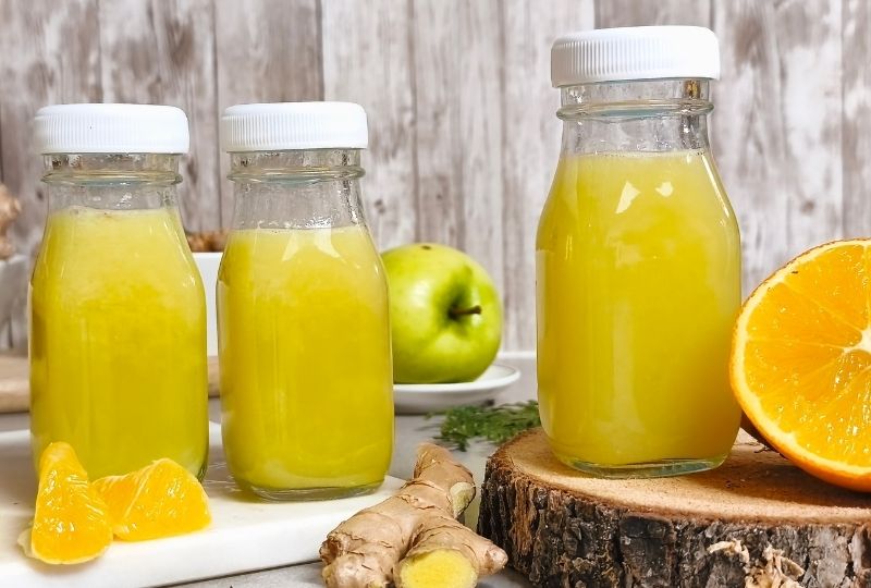 Boisson vitaminée pomme, orange, citron, gingembre & curcuma