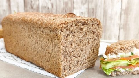 Pain de mie complet moelleux pour sandwichs maison